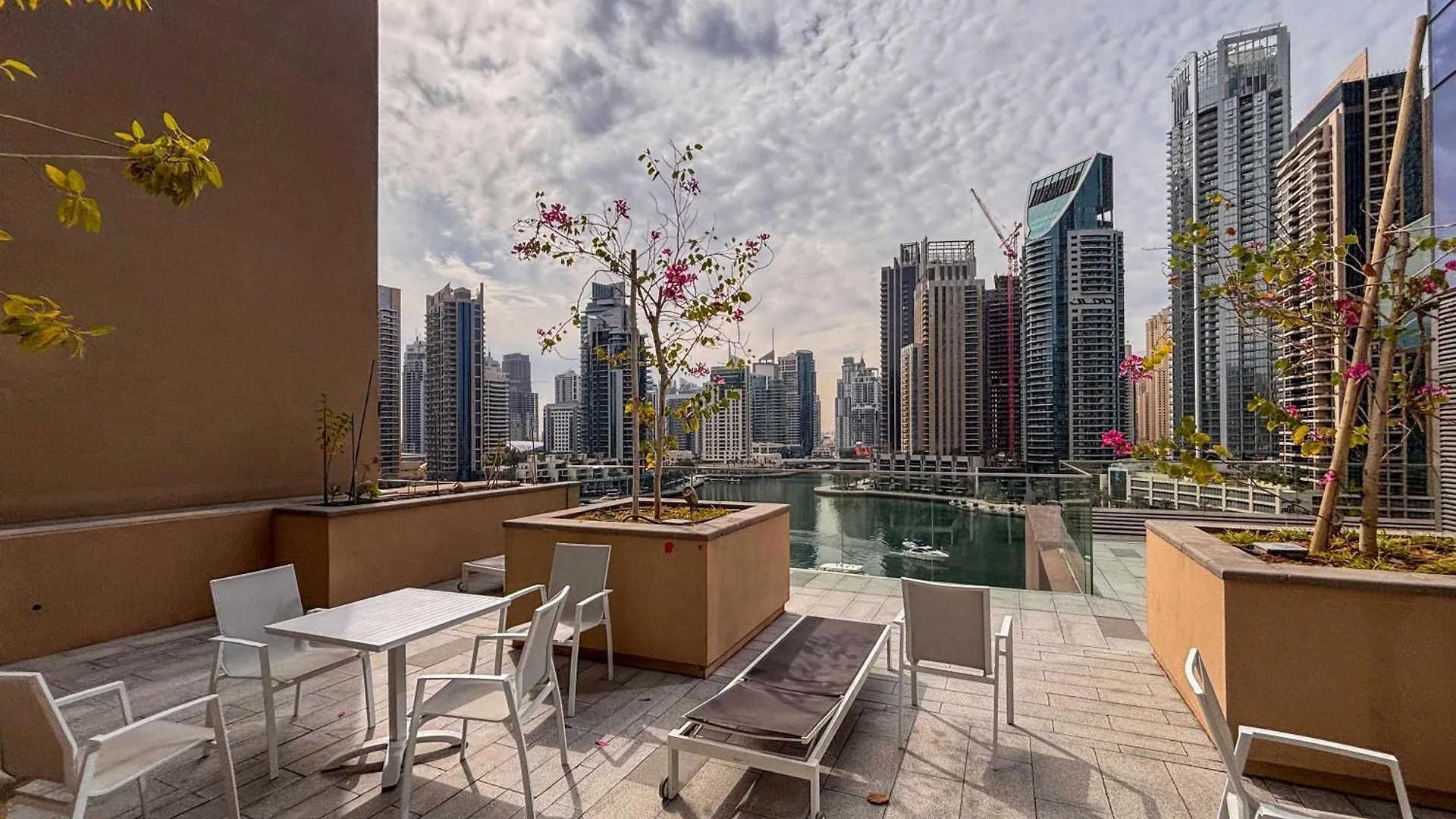 Frank Porter - Marina Gate Dubai Apartment