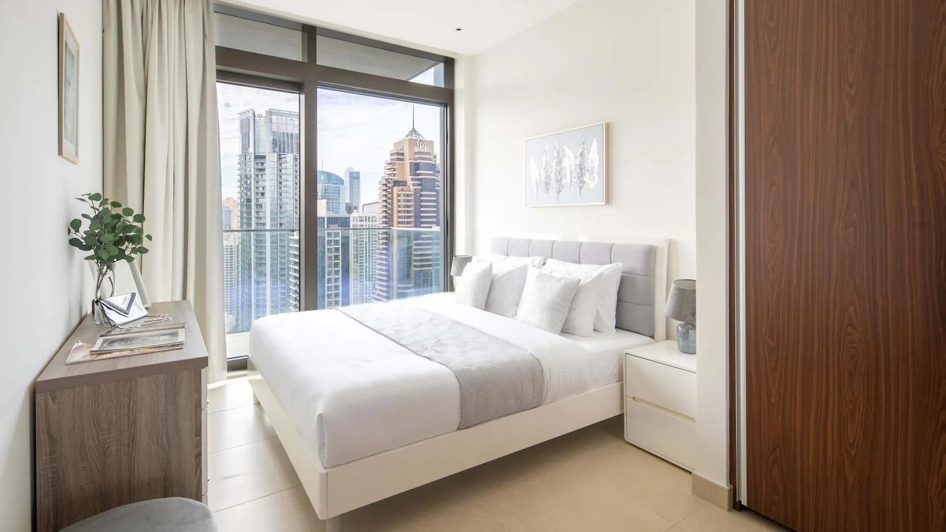 Frank Porter - Marina Gate Dubai