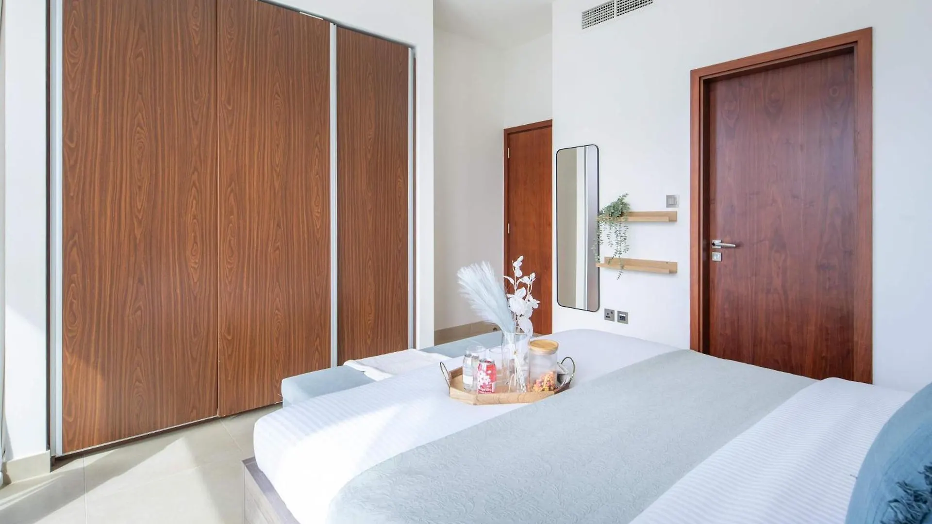 Frank Porter - Marina Gate Dubai United Arab Emirates