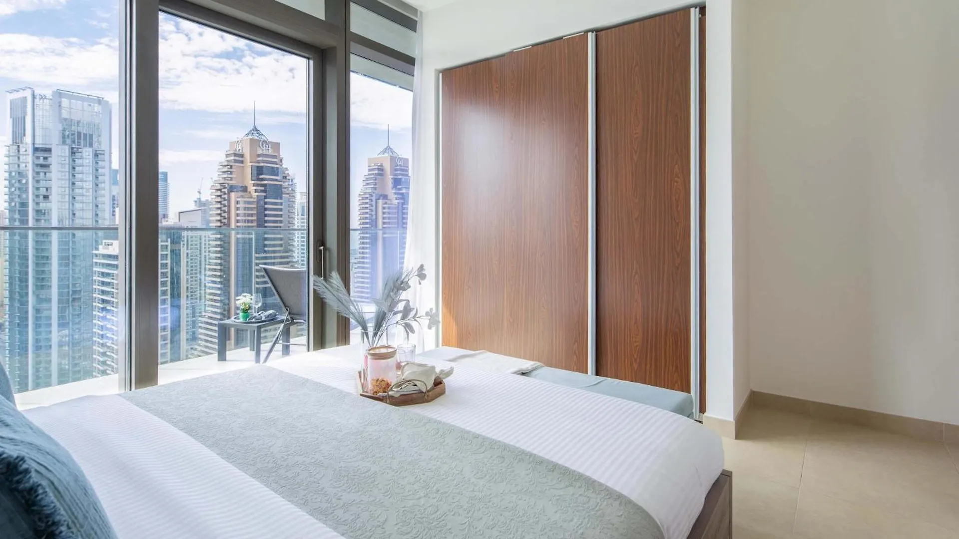 Apartment Frank Porter - Marina Gate Dubai